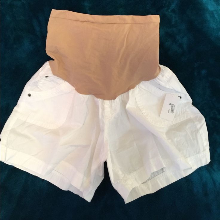 Motherhood White Cotton Maternity Shorts With Full Panel. New With Tags. Smoke Free Home. Size Xl Comfortable White Bottoms With Built-in Shorts, Comfortable White Beach Bottoms, Casual Fitted Maternity Bottoms, Casual Stretch Maternity Bottoms, Casual Maternity Bottoms For Spring, Comfortable Fitted White Bottoms, Casual Relaxed Fit Maternity Bottoms, Spring Casual Maternity Bottoms, Casual Relaxed Fit Bump Friendly Bottoms