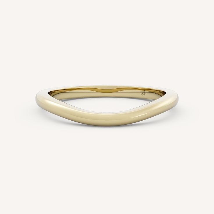 Cove features a graceful half round shank with a subtle contour. Classic Rings With Rounded Edges For Formal Occasion, Sleek White Gold Jewelry For Formal Occasions, Classic Jewelry With Smooth Rounded Bezel, Elegant Wedding Jewelry With Smooth Bezel, Elegant Everyday Jewelry With Polished Edges, Everyday Elegant Jewelry With Polished Edges, Modern Curved Rings With Polished Finish, Minimalist Curved Yellow Gold Jewelry, Elegant Formal Rings With Rounded Edges