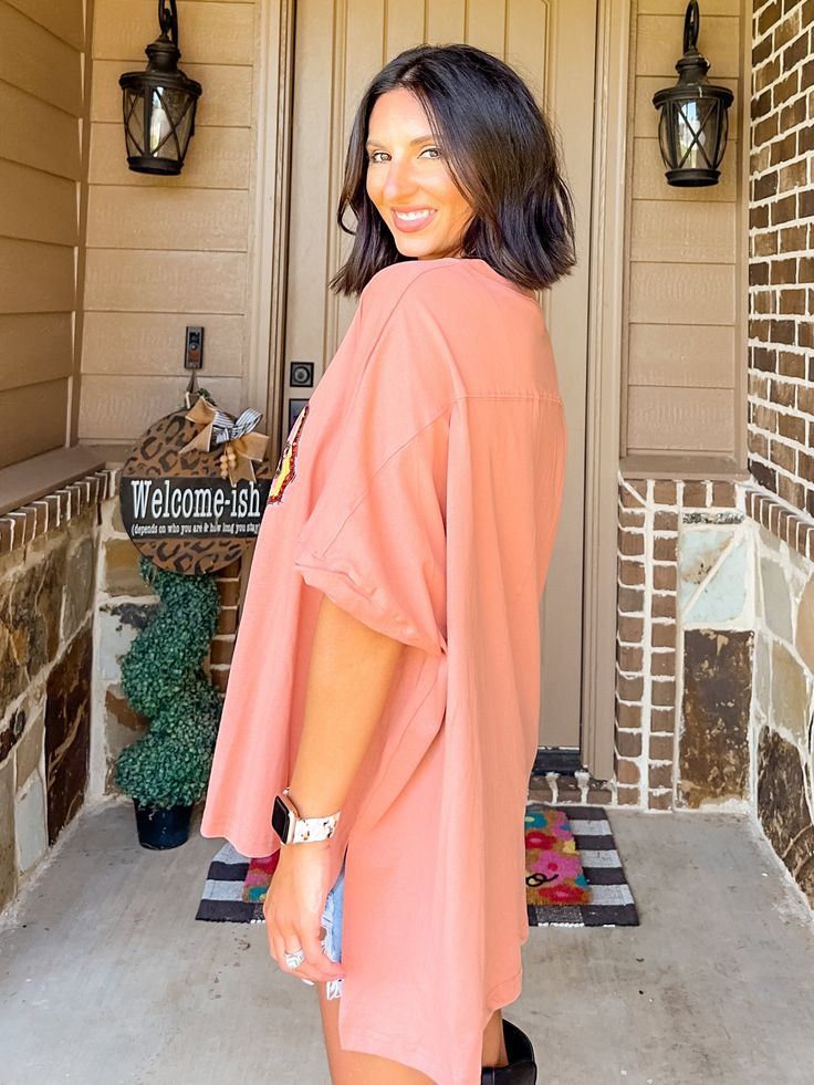 Texas oversized top. Sequins. Erin is wearing a small Fabric Contents 100% Cotton Oversized Fall T-shirt, Oversized V-neck Top In Solid Color, Oversized V-neck Solid Tops, Oversized Solid V-neck Top, Solid Oversized V-neck Tops, Oversized Relaxed Top For Fall, Oversized Tops For Spring Loungewear, Oversized Tops For Everyday Spring Wear, Relaxed Oversized Tops For Day Out