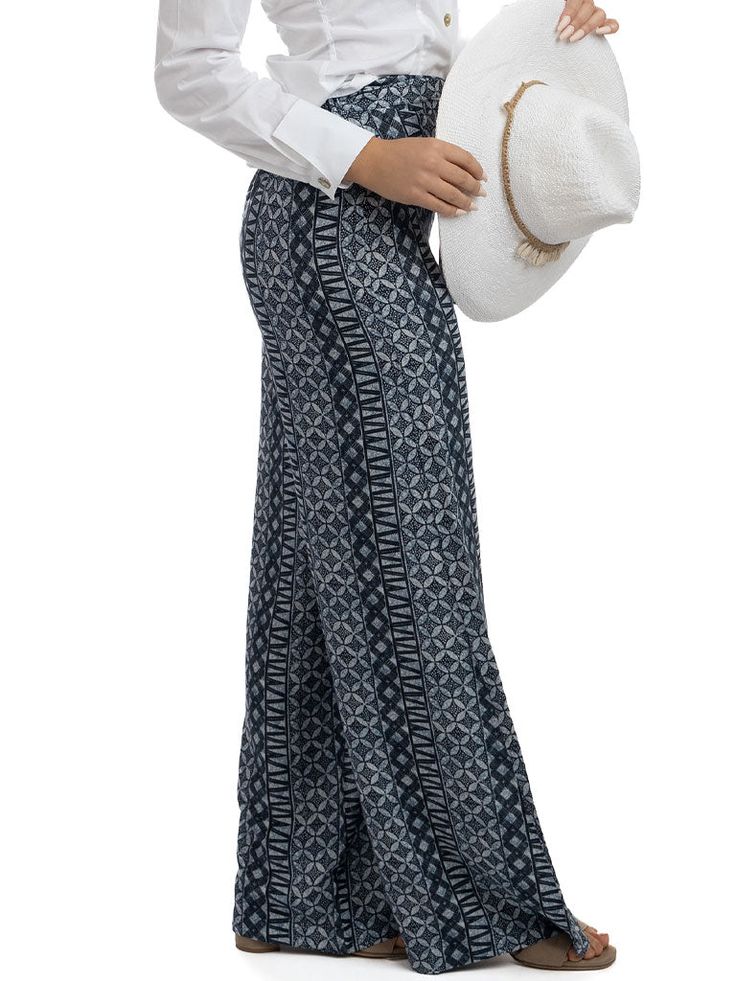 You're off to Ibiza, and you need a great resort outfit to look and feel like the bon vivant you dream of. We think there’s nothing better than a pair of palazzo pants for stepping out in serious warm-weather style. Made from a cool blend of cotton and rayon, the Peyton Palazzo Pant is soft and comfortable—ideal for daytime or nighttime. These playful pants with their island hopping style in a muted Mediterranean blue and soft white tropical pattern are sure to become one of your favorite travel Mediterranean Fashion, Packable Hat, Mediterranean Blue, Resort Outfit, Palazzo Pant, Stylish Work Attire, Coin Pearls, Island Hopping, You Dream