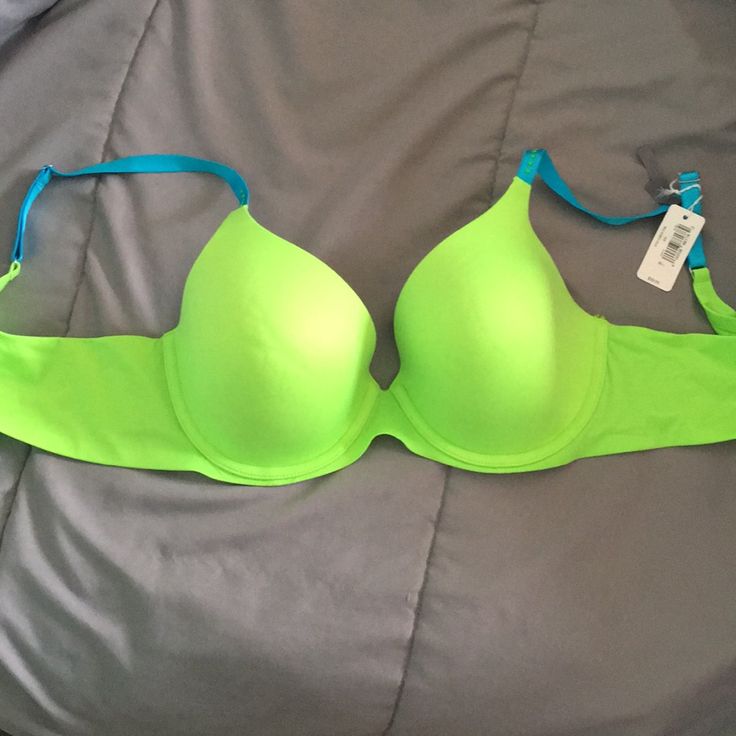 Brand New, Never Worn. Super Soft. Green Seamless Bra For Spring, Green Bra With Integrated Support, Green Bra For Beach, Green Push-up Bra For Summer, Summer Green Push-up Bra, Green Push-up Bra With Padded Cups, Green Stretch Push-up Bra, Green Summer Push-up Bra, Spring Green Seamless Bra