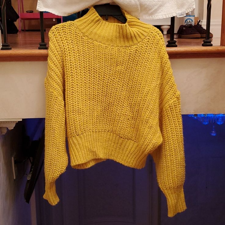 H&M Women's Sweater Never Worn, Nwt. From A Smoke Free And Pet Free Home. Size Medium. Baggy Fit. H&m Knitted Sweater, Trendy H&m Sweater For Winter, Yellow Chunky Knit Top For Winter, Cozy Winter Tops By H&m, Winter Yellow Chunky Knit Tops, Fitted Yellow Knit Sweater, Cheap Cozy Yellow Sweater, H&m Orange Sweater, Affordable Yellow V-neck Sweater