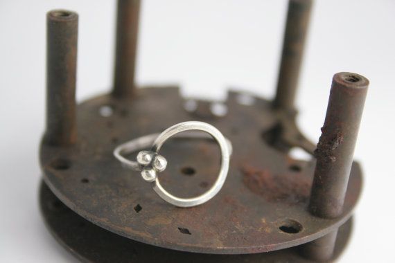 Sterling Silver Ring - Handmade - Circle - Trendy Silver Pendant Lamp, Sterling Silver Stacking Rings, Stacking Ring Set, Dog Pendant, Silver Stacking Rings, Silver Rings Handmade, Jewelry To Make, Ring Ideas, Accessories Rings