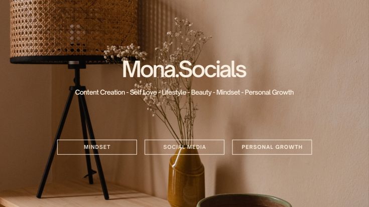 mona.socials