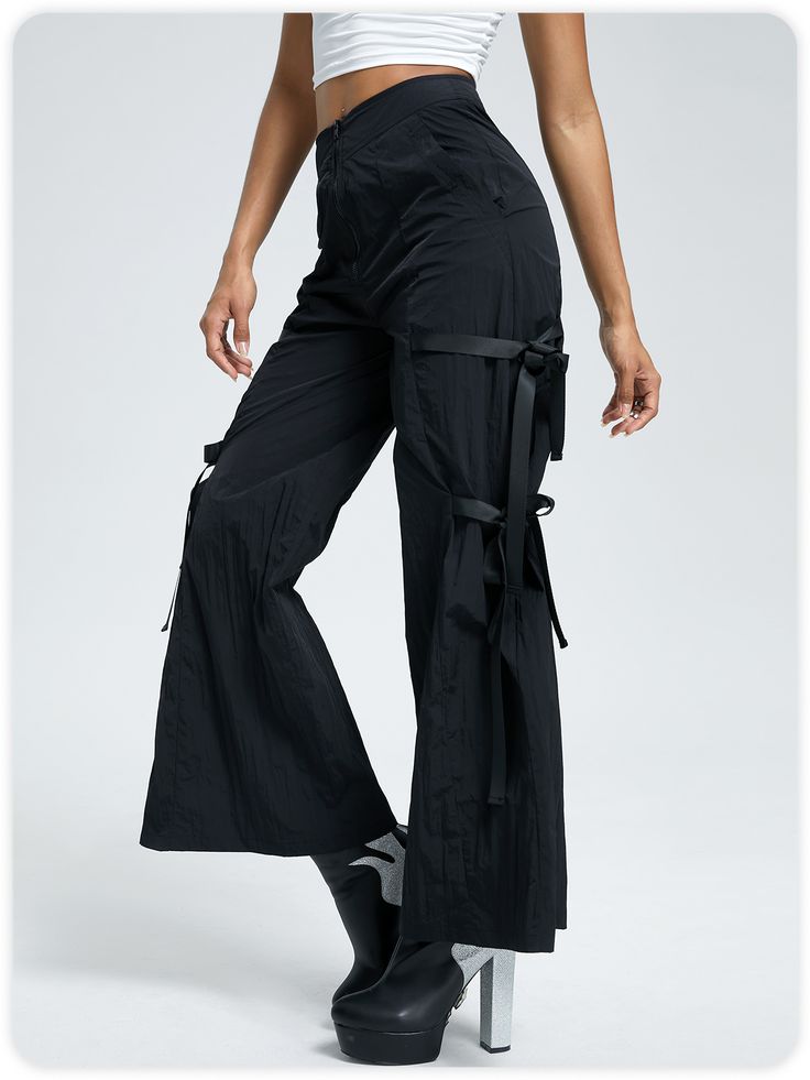 Plain Pants, Quality Street, Black Bottom, Loose Pants, Vintage Elegant, Type Of Pants, Black Bottoms, Black Style, Pants Black