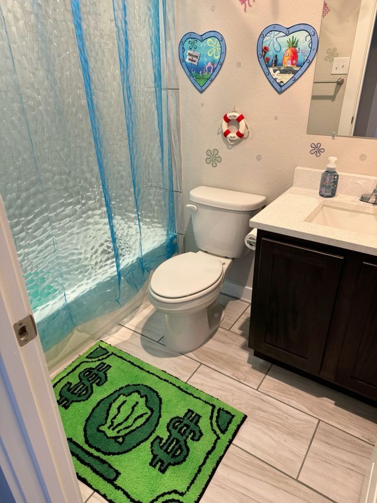 Chill Bathroom Aesthetic, Cool Bathroom Themes, Trippy Bathroom Decor, Spongebob Bathroom Decor, Fish Bathroom Ideas, Spongebob Themed Bathroom, Spongebob Bathroom Ideas, Boys Bathroom Ideas Kid Decor, Colorful Bathroom Decor Ideas