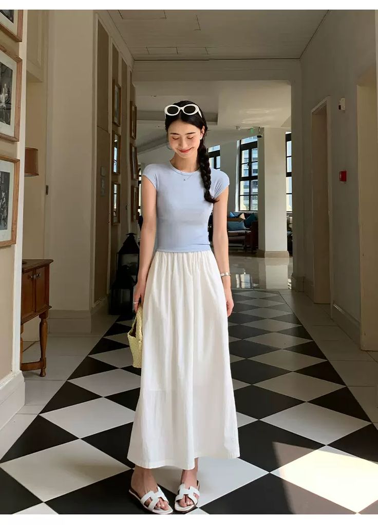 Cute Summer Outfits Asian, Maxi Skirt Outfit Summer Modest, Long Skirt Outfits For Summer Casual, Aesthetic Clothes Skirts, Modest Simple Outfits, Feminine Classy Outfits, Girly Fashion Classy, Korea Summer Outfit, Asian Summer Outfits