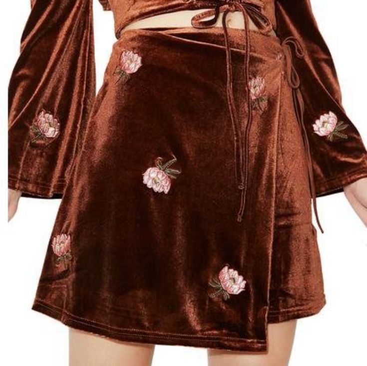 A Velvet Wrap Skirt With A Floral Embroidery Design With A Softness With Edgy Style. Color Chestnut Brown. Invisible Side Zip And Hook Closure. Tie Detail At The Side. Fully Lined. Size L. Approx 17.5" Length, 14.5 Length Across Front Waistline. Material Has Some Stretchability. New With Tag. Brown Velvet Skirt Outfits, Vintage Brown Skirt, Vintage Brown Skirts, Edgy Skirt, Velvet Skirt Outfit, Brown Velvet Skirt, Velvet Midi Skirt Vintage, Yellow Denim, Velvet Mini Skirt