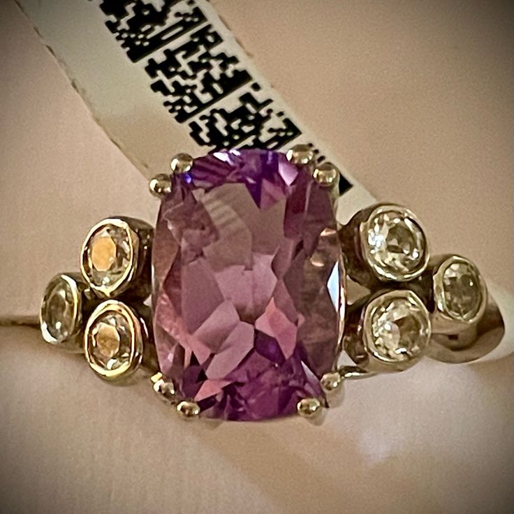 Gorgeous 3ct Amethyst With 0.80 Ct White Topaz Ring. Platinum Over Sterling Silver. Three Pearl Ring, Luxury Wedding Rings, Lab Created Diamond Rings, Moissanite Diamond Rings, Gem Ring, 6 Rings, Rose Quartz Gemstone, Titanium Rings, Blue Sapphire Rings