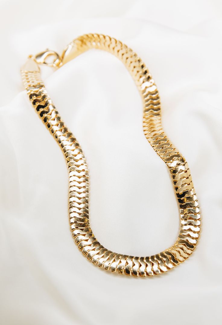 14K Gold VermeilSnake ChainNickel and Lead Free Product Measurements:Length: 38.1-43.1cm / 15-17inWidth: 1cm / .5in Snake Choker, Choker Chain, Date Outfit, Dallas Fashion, Clothing Casual, Business Wear, Free Product, Contemporary Luxury, Outfits Summer