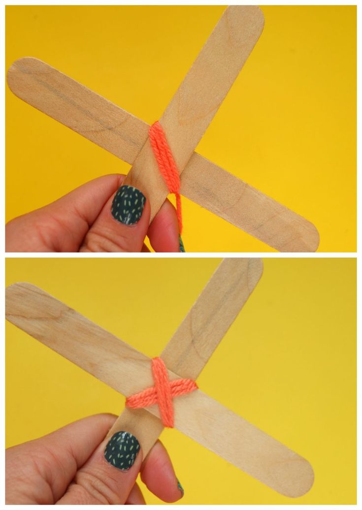 two pictures showing how to make popsicles out of wood sticks with yarn on them