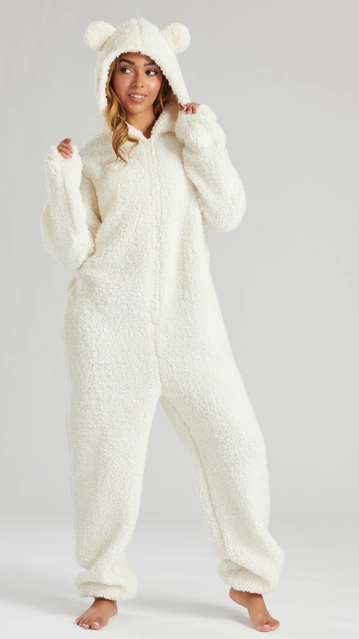 Pjs Fluffy, Pyjamas Aesthetic, Fluffy Pjs, Aesthetic Pjs, Pyjamas Outfit, Fluffy Pyjamas, Onesie Women, Onesies For Women, Aesthetic Loungewear