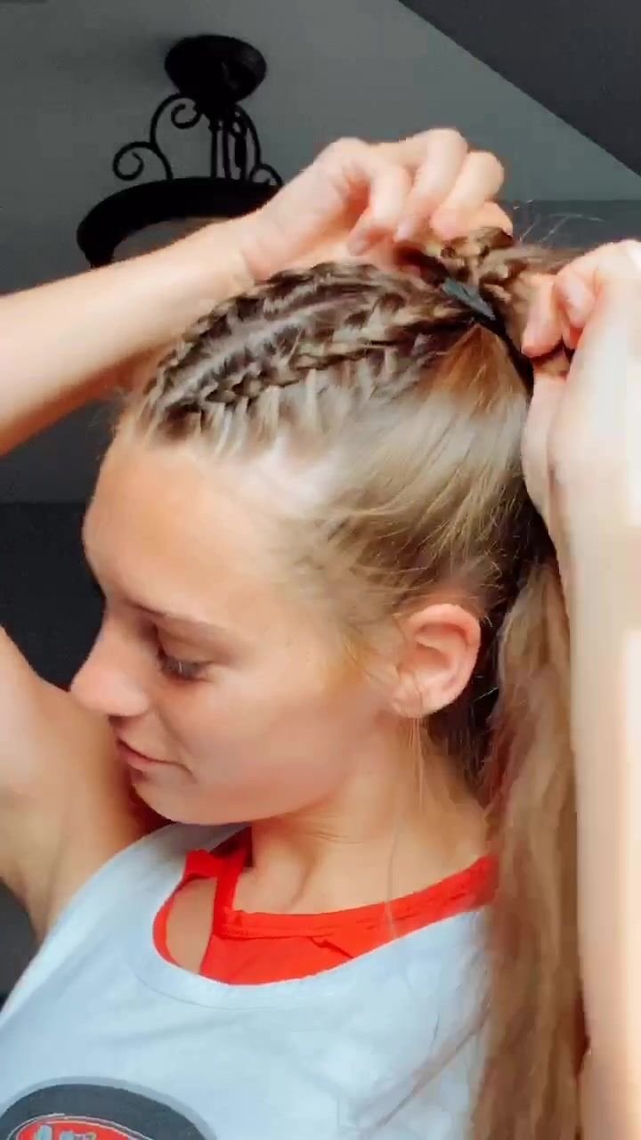 Dutch Braids Into Ponytail Sports, Football Hairstyles For Girls Hair, Braids Into Ponytail Sports, Cute Runner Hairstyles, Dutch Braid Hairstyles For Sports, Soccer Braids, Sporty Braided Hairstyles, Running Hairstyles Runners, Dutch Braids Into Ponytail