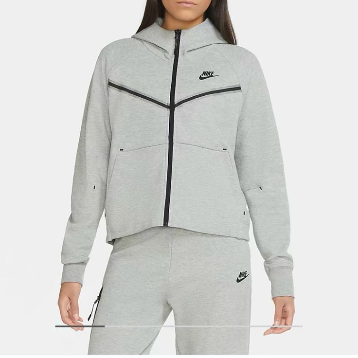 Nike Gray Fleece Wind Runner Brand New Nike Tech Fleece Hoodie, Nike Sportswear Tech Fleece, Tech Fleece Hoodie, Tech Women, Nike Sportswear Women, Windrunner Jacket, Baby Nike, Women's Sportswear, Nike Zip Up