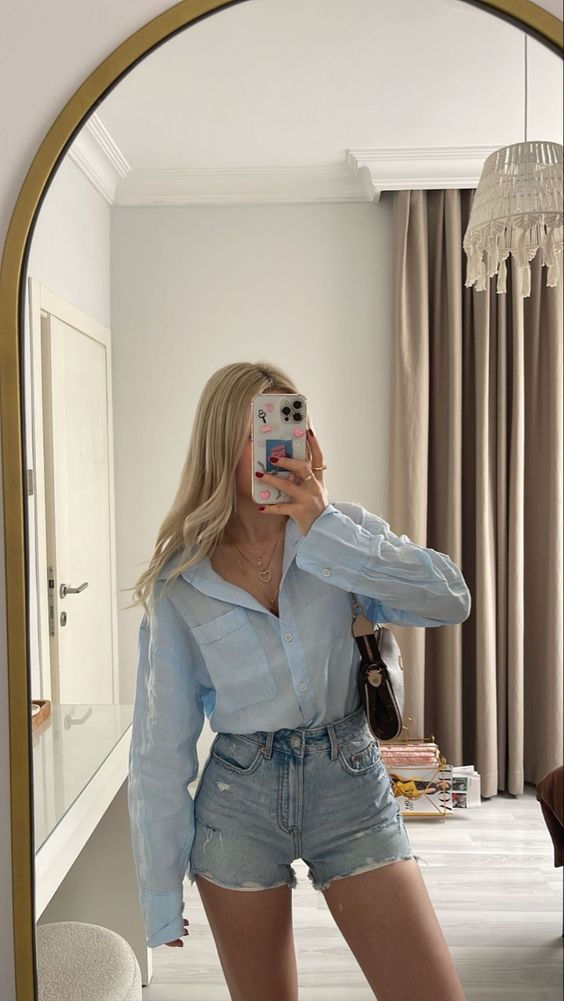 Denim Shorts Outfit, Elegante Casual, Casual Day Outfits, Causual Outfits, Girly Outfits, Summer Fits, Casual Style Outfits, Looks Vintage, Elegant Outfit