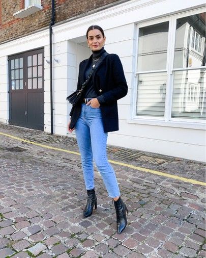 Black blazer coat, cashmere roll neck. Topshop blue jeans. Black croc ankle boots. Jeans And Black Boots Outfit, Booties Work Outfit, Heeled Ankle Boots Outfit, Heeled Booties Outfit, Black Ankle Boots Outfit, Ankle Boots Outfit Winter, Black Coat Outfit, Heels Boots Outfit, Luxury Outfit