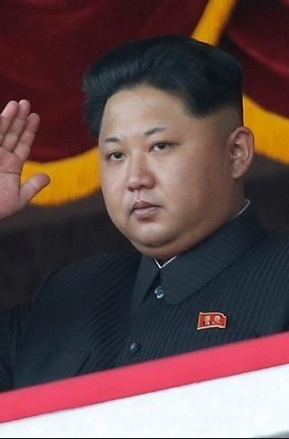 north korean leader kim yong waves to the crowd