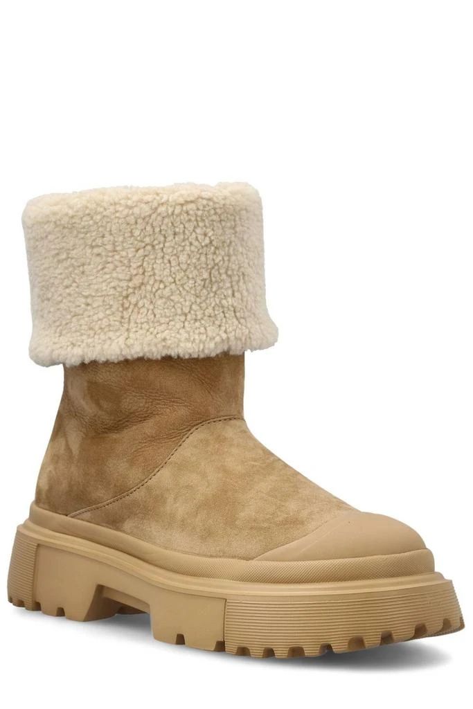 These on-trend suede boots were MADE for your Instagram feed. Luxurious faux fur, fabric, and rubber details perfectly capture current seasons' cozy-chic warmth. Designed in ITALY for effortless glam, pair with your favorite sweater set and post for likes. With soft suede uppers and versatile color, wear with everything from winter whites to metallic hues. Take HXW6190FC20HTA from coffee shop to holiday party - your followers will be clamoring to find out where you found these statement statemen Winter Boots With Plush Lining And Round Toe, Brown Winter Boots With Faux Fur Trim, Trendy Beige Mid-calf Boots For Winter, Chic Winter Boots With Lug Sole, Shearling Boots With Round Toe For Fall, Brown Winter Boots With Plush Lining, Fall Shearling Boots With Round Toe, Beige Round Toe Mid-calf Boots For Winter, Brown Winter Boots With Faux Fur Lining