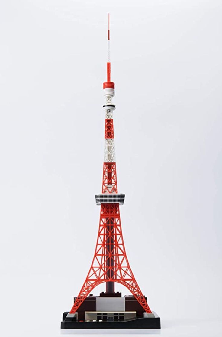 a model of the eiffel tower in red and white