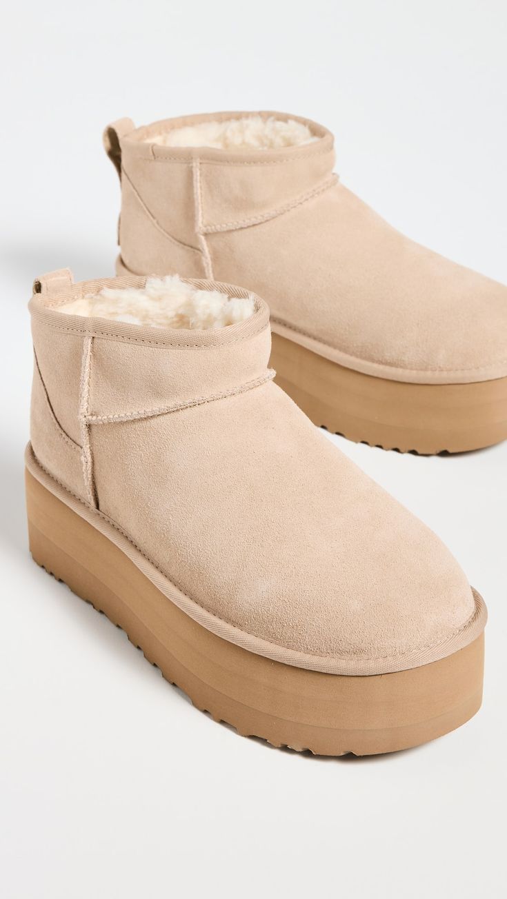 Cannot be shipped outside the USAUpper: CowhidePull tabsDebossed logo patchRound toeEVA soleImported, VietnamThis item cannot be gift-boxedStyle #UGGGG30289 Preppy Christmas Gifts, Platform Ugg, Platform Uggs, Shoes Png, 2024 Wishlist, Ugg Classic Ultra Mini, Preppy Christmas, Christmas Board, Cute Slippers