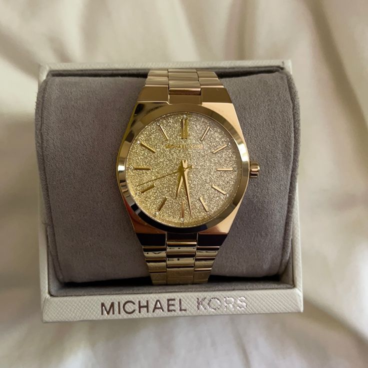 Brand New Michael Kors Gold Watch Comes With Links And Box $225 Original Price Gift Jewelry With Diamond Hour Markers And Round Dial, Designer Gold Watch For Anniversary, Gold Watches With Diamond Hour Markers For Everyday Luxury, Designer Gold Jewelry And Watches As A Gift, Designer Gold Jewelry And Watches For Gifts, Designer Diamond Watch With Metal Dial As A Gift, Yellow Gold Watches With Diamond Hour Markers As Gift, Designer Gold Jewelry And Watches With Diamond Hour Markers, Designer Gold Diamond Watch With Polished Finish