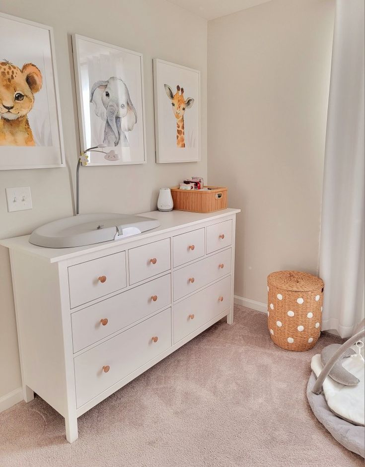 Ikea dresser Renter Friendly Nursery, Small Nursery Ideas Space Saving, Ikea Nursery Hack, Twin Nursery Room, Small Room Nursery, Baby Room Closet, Cozy Baby Room, Newborn Room, Baby Room Organization