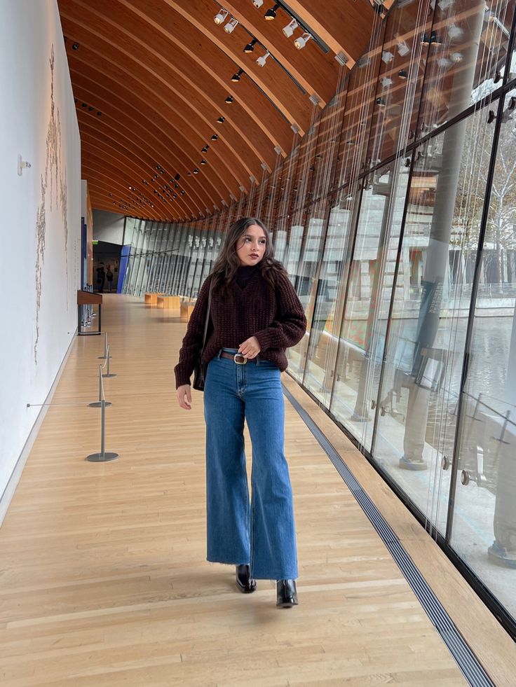 Winter Museum Date Outfit, Bootleg Jeans Outfit Winter, Museum Date Outfit Winter, Museum Winter Outfit, Knee High Boots Outfit Jeans, Winter Museum Outfit, Jeans With Boots Outfit, Museum Outfit Winter, Museum Day Outfit