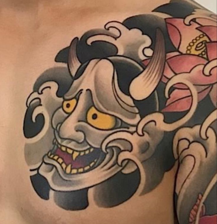 Hannya Mask Traditional Tattoo, Hannya Mask Side View, Traditional Japanese Oni Mask Tattoo, Hannya Chest Tattoo, Henya Masks Tattoo, Back Tattoo Lotus, Traditional Hannya Mask Tattoo, Hannya Mask Tattoo Design, Hanya Mask Tattoo