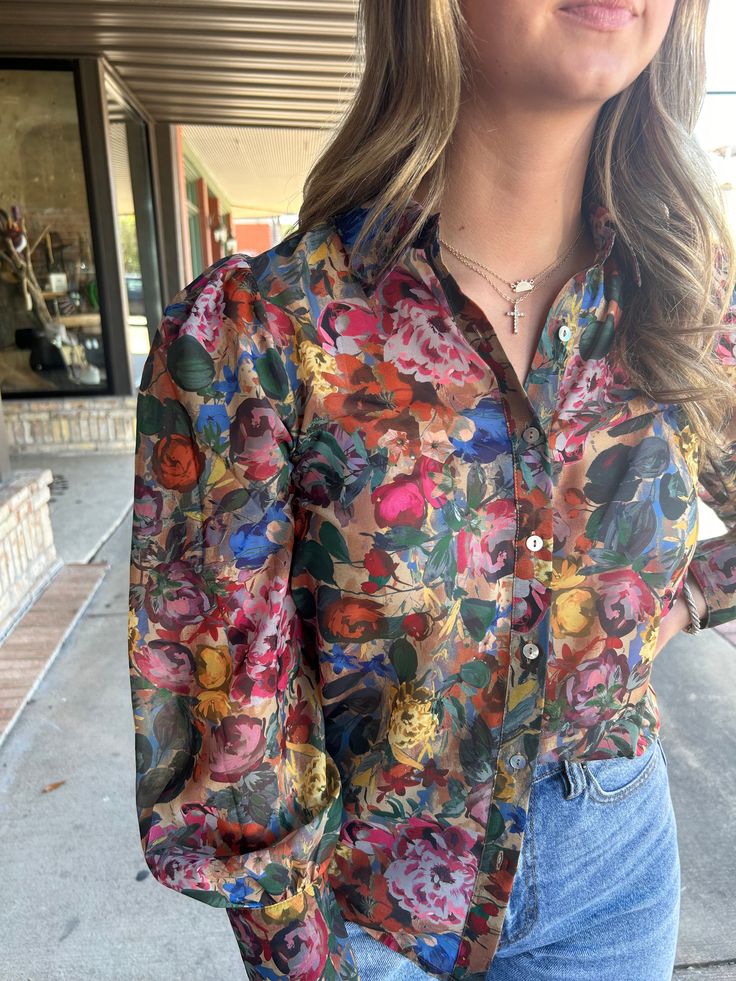 This Silvia Floral Blouse is the perfect addition to your wardrobe. With a lady like floral design, this top is versatile for both work and play. The high-quality material and expert craftsmanship make it a great choice for any occasion. A must-have for any fashion-forward individual looking to elevate their style. Lady Like, A Lady, Floral Blouse, Make It, Must Haves, Fashion Forward, Floral Design, Wardrobe, High Quality