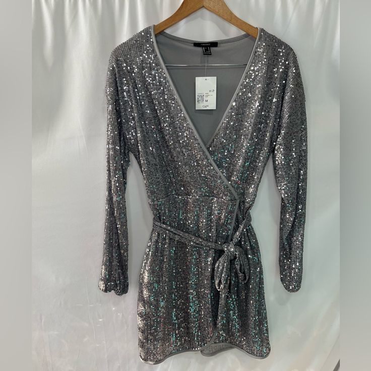 Brand: Forever 21 Style: Women’s Sequin Dress Color: Silver Size: M Condition: -Nwt -Smoke Free Home ***Bundle & Save*** Black Velvet Midi Dress, Chain Dress, Floral Slip Dress, Causal Dresses, Velvet Midi Dress, Mid Calf Dresses, Stretchy Dress, Paisley Dress, Green Midi Dress