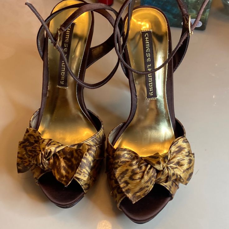 Brand New Size 7 Brown Satin Super Cute Heels 2000s Closet, 90s Heels, Dream Heels, Heels 90s, Womens Heels Stilettos, Y2k Heels, Moroccan Aesthetic, Chinese Shoes, Red Suede Heels