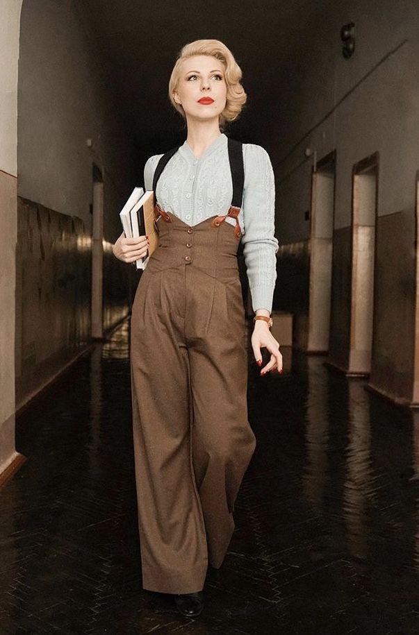 Women Suspender Outfits, Suspenders Outfits, 40s Mode, Suspenders Outfit, Oktoberfest Outfit, Suspenders For Women, Vintage Inspired Fashion, Retro Mode, 1940s Fashion