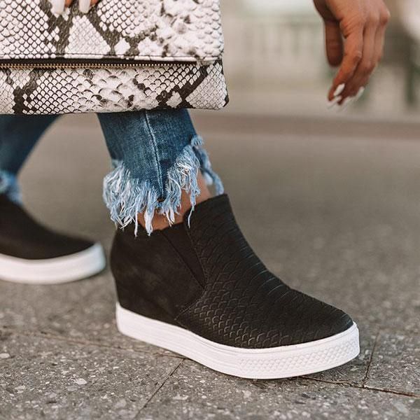 Style: Fashion, Stylish Item: Sneakers Upper Material: PU Toe: Round Toe Closure Type: Zipper Heels: Wedge Heel Heels Height: About 3 cm Heel Sneakers, Comfy Wedges, Wedge Heel Sneakers, Casual Wedges, Leather Boots Heels, Wedge Loafers, Zipper Heels, Retro Sneakers, Martin Boots