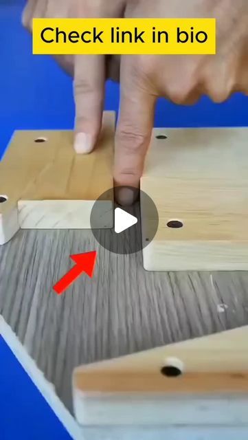 a video demonstrating how to use a router for woodworking with the help of an expert