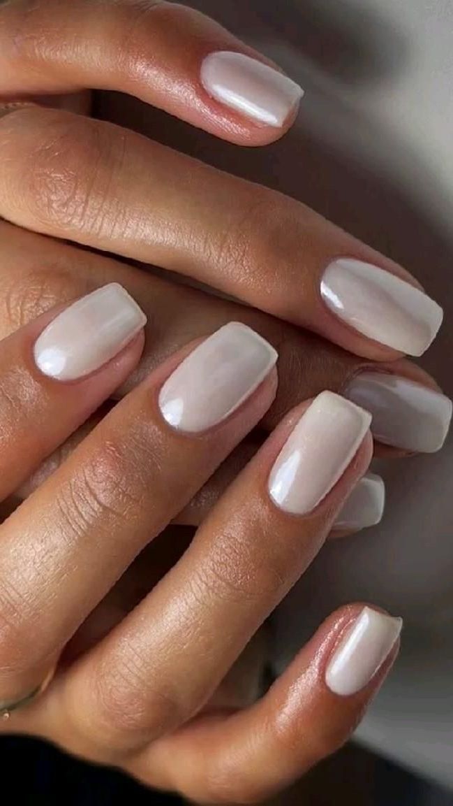 Elegant Nails Classy Dip Powder, Bride Pedicure Wedding Day, Wedding Manicure And Pedicure, Haley Bieber Nails, Hailey Bieber Nails, Bieber Nails, Sns Nails Colors, Milky Nails, Nude Nail Designs