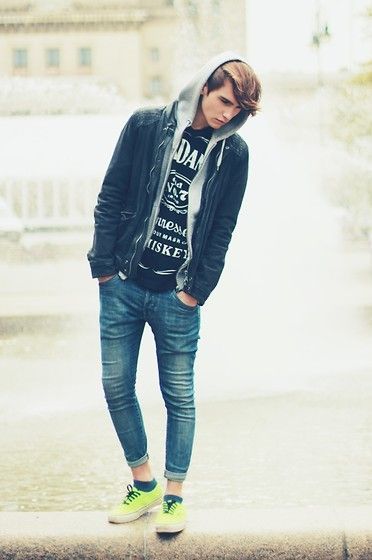 1000+ ideas about Teen Boy Fashion on Pinterest | For Men, Teen ... Classy Outfits For Teens, Outfits With Jordan 1s Fashion Styles, Hipster Boy, Guy Outfits, Simple Casual Outfits, Scene Girl, Teen Boy Outfits, Male Clothes