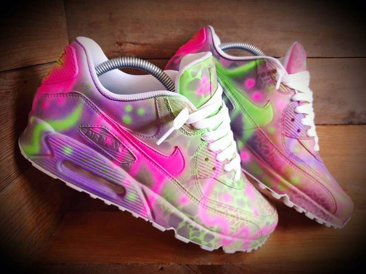 PLEASE READ FULL DESCRIPTION #INSTAGRAM: @beuniquecreate  3 week delivery available (UK only) ART YOU CAN WEAR  Over 900 pairs sold worldwide 'Pink-Purple Graffiti' Nike Air Max 90  100% Authentic Nike's professionally prepped, painted and sealed I paint every pair to order  Please be 100% sure on your size before ordering Protected with a professional sealer to help protect your shoes under normal walking conditions *PLEASE NOTE* Please read delivery and return policies before ordering All Inte Nike Shoes Women Fashion, Custom Sneakers Diy, Sneak Attack, Painted Sneakers, Nike Fashion Shoes, Custom Nike Shoes, All Nike Shoes, Nike Air Shoes, Nike Shoes Air Max