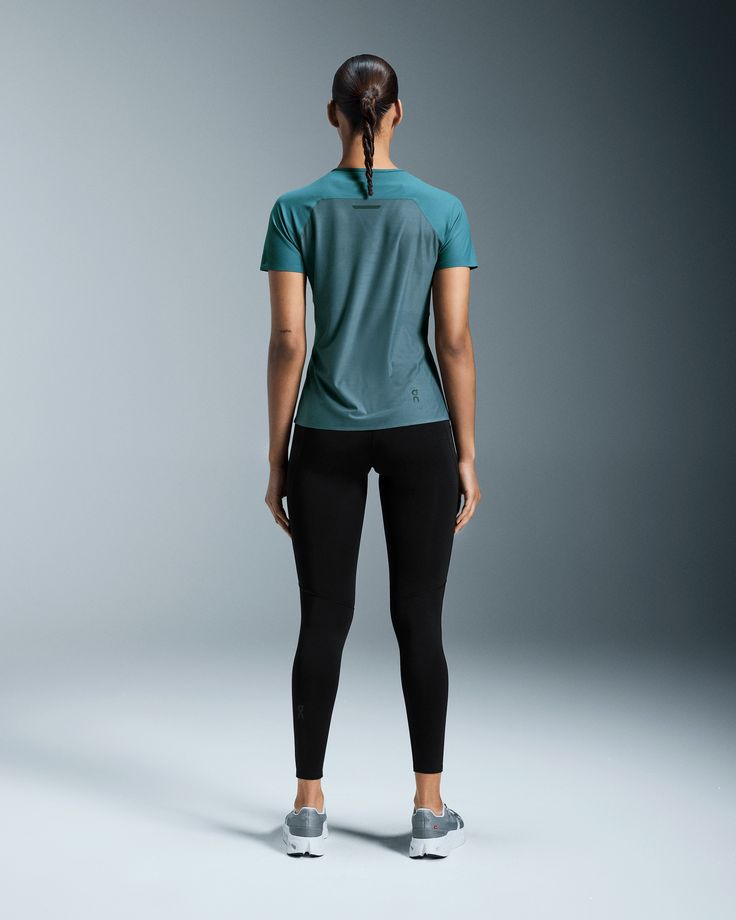 Balancing ultra-light protection with breathability and freedom. A running T-shirt that you can rely on, so you can focus on the run ahead. Blending high-tech fabrics with a minimalist design, this is an extremely lightweight top. All seams are taped, not stitched, so it feels like you're wearing nothing. It's Swiss-engineered to support your sprints, mid-distances, marathons and beyond. Running, unrestrained. Thanks to its sweat-wicking On DryTec™ fabric front, you'll stay fresh even while you Comfortable Stretch Athleisure Sports Tops, Compressive Mesh Back Training Tops, Functional Tops With Mesh Back And 4-way Stretch, Go-dry Short Sleeve Activewear For Trail Running, Functional Mesh Back Top For Training, Functional Training Top With Mesh Back, Gym Top With Light Support And Minimal Stretch, Compressive Sportswear Top With Mesh Back, Go-dry Nylon Short Sleeve Activewear