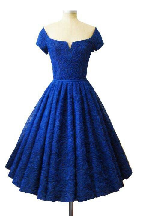 Blue Short Dress, Sweetheart Neckline Dress, Look Retro, Neckline Dress, Retro Mode, 50s Vintage, Vestidos Vintage, 50s Dresses, Big Fashion