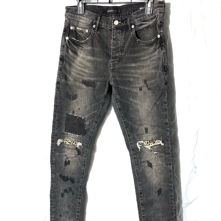 Lined Back Pockets And Yoke For Comfort And To Help Keep Its Shape With Wear Reinforced Belt Loops For Durability Hidden Back Pocket Rivets Button Fly Robin Jeans, Purple Jeans, Aeropostale Jeans, Biker Jeans, Denim Jeans Men, Distressed Denim Jeans, Best Jeans, Mens Outfitters, Light Wash Jeans