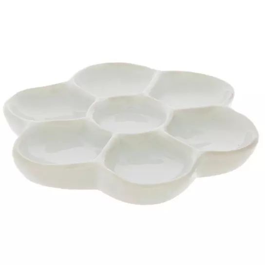 six white bowls on top of each other, with one bowl in the middle and four empty