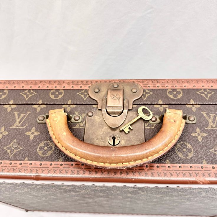 Louis Vuitton Vintage Monogram President Classeur Briefcase (est. retail: $9,500, Tarnish and Oxidation on Hardware, includes Entrupy Authenticity Certificate) **If Shipped then you will be contacted for Add'l Shipping Charges** Designer = Louis Vuitton Color = Brown Material = Coated Canvas Condition = Good Height = 13 1/2" Width = 17.5 Depth = 4.5" Class = Premier Location: Wilmette Item Number: 20201-90 Item ID: 300950 Category: Briefcase Louis Vuitton Vintage, Authenticity Certificate, Vintage Monogram, Suit Shoes, Vintage Louis Vuitton, Fashion Design Clothes, Sweater Blouse, Blazer Coat, Piece Dress