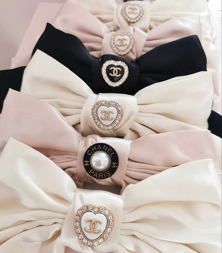 Estilo Blair Waldorf, Blair Waldorf Aesthetic, Chanel Aesthetic, Pink Chanel, Pink Girly Things, Blair Waldorf, Everything Pink, Girl Stuff, Pink Princess