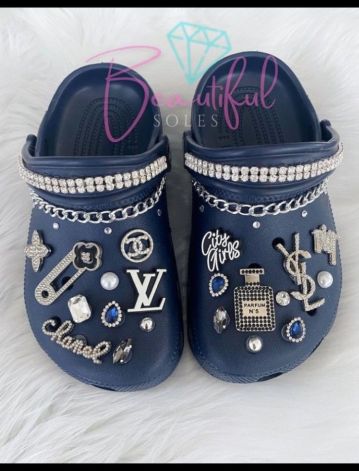 Blue Crocs With Charms, Glam Crocs, Blinged Crocs, Navy Blue Crocs, Croc Ideas, Crocs With Charms, Bedazzled Shoes Diy, Bling Crocs, Crocs Ideas