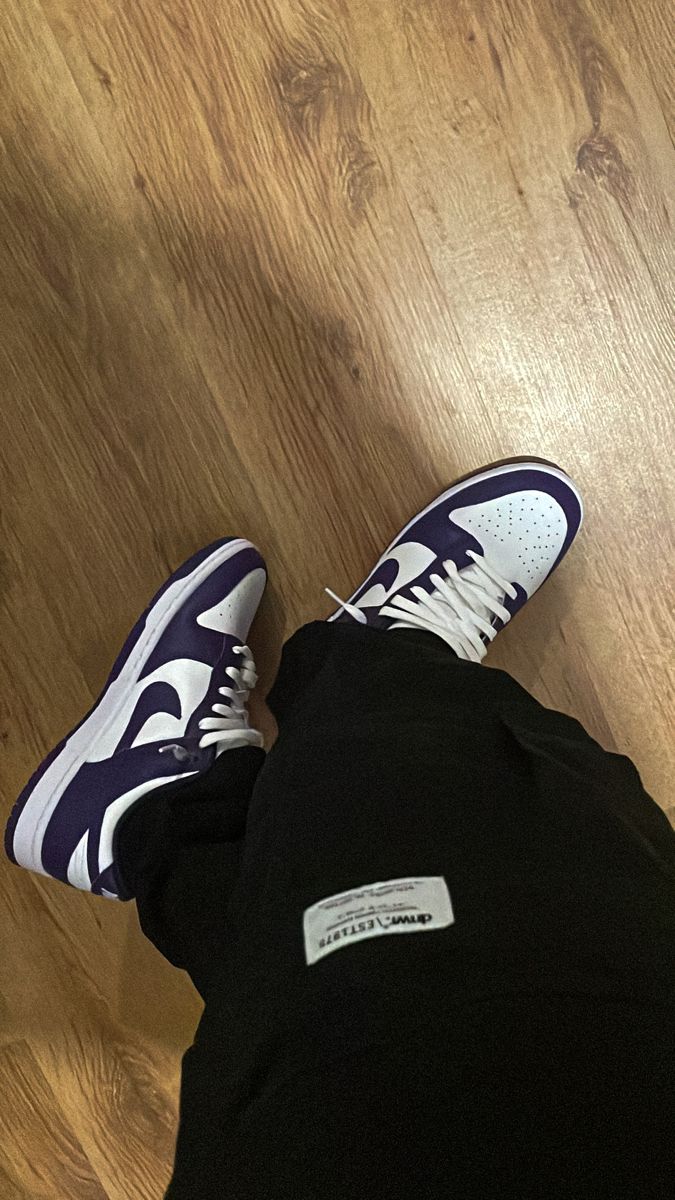 Nike Dunk Low Championship Court Purple, Court Purple Dunk Outfit, Purple Dunks Outfit Men, Purple Dunks Outfit, Purple Dunk Low, Purple Dunks, Dunk Low Court Purple, Nike Dunk Outfit, Dunk Outfits