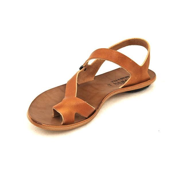 Women's Cydwoq Sandal *Slight color variations possible--call for leather-related inquiries. Leather Closed Toe Slingback Sandals For Summer, Summer Huarache Sandals With Leather Lining, Brown Leather Slingback Sandals With Round Toe, Leather Sandals With Leather Sole For Beach, Summer Sandals With Leather Sole And Single Toe Strap, Summer Leather Slingback Sandals With Rubber Sole, Leather Beach Sandals With Leather Sole, Leather Slingback Sandals With Rubber Sole For Summer, Brown Closed Toe Slingback Sandals With Cushioned Footbed