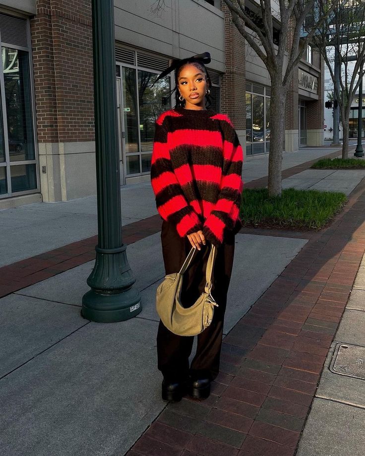 Bby Bruh, Halloween Crop Top, Crop Top Suit, Vintage Stripes, Halloween Skirt, Oversized Pullover Sweaters, Oversize Casual, Shoes For Leggings, Comfortable Sweater