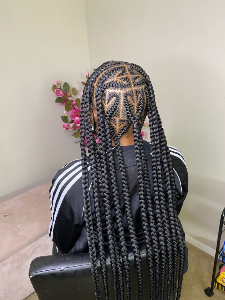 Heart Shaped Braids Heart Braid Black Hairstyles, Heart Shape Box Braids, Heart Braids Hairstyle, Cainrow Hairstyles With Heart, Braids With Heart Design, Cainrow Hairstyles, Star Braids, Wigs Hairstyle, Pink Box Braids