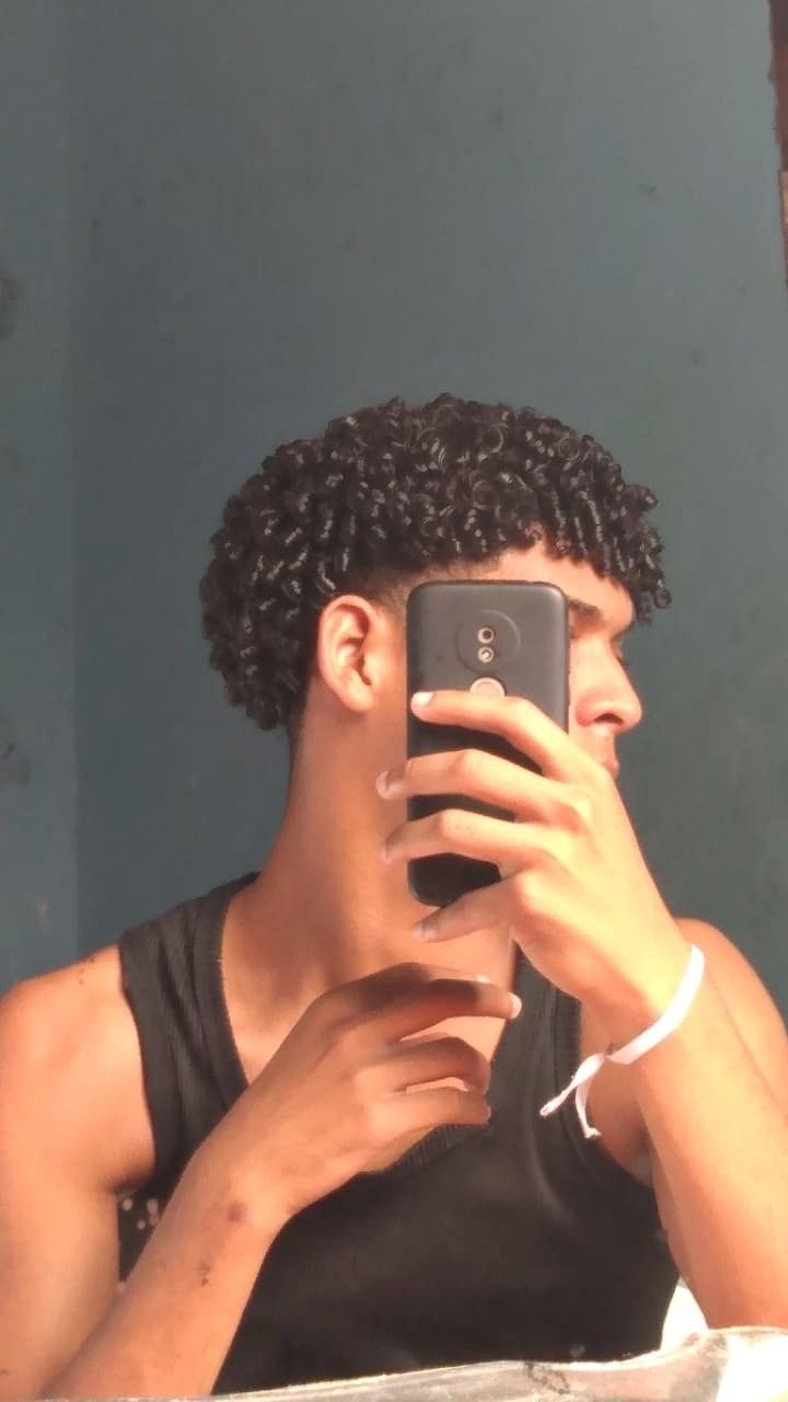 Coily Hair Hairstyles, Curly 3b, Fade Haircut Curly Hair, Hair Twists Black, Cornrow Hairstyles For Men, Men Haircut Curly Hair, Black Men Haircuts, Pelo Afro, 21 Savage