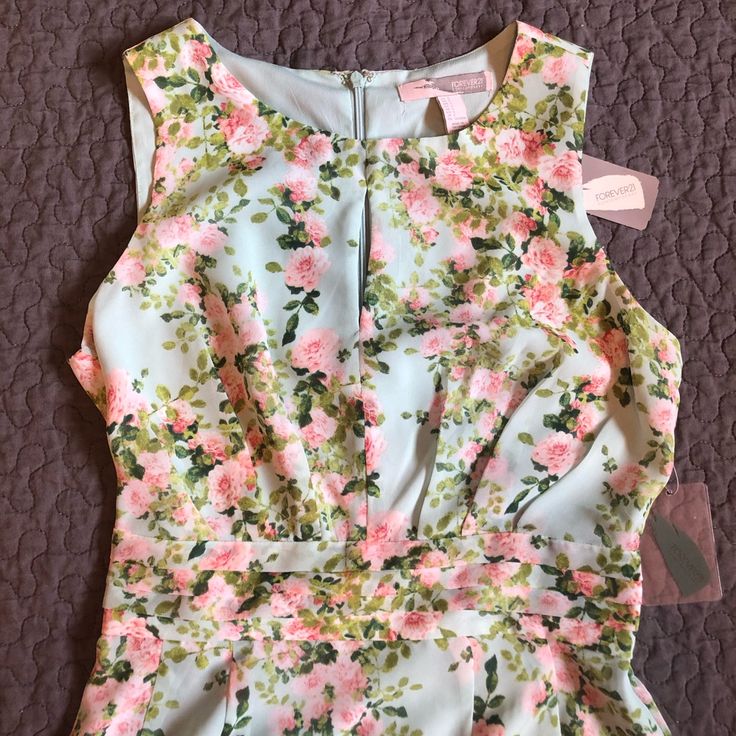 Nwt Never Worn, Size Small. Beautiful Floral Dress With Shades Of Mint, Green, And Pink. Beautiful Pleats And Detailing Around The Waist And On The Front, Zipper Closure. Perfect For Date Night, A Wedding Guest, Brunch, A Day At The Races, Or Drinks With Friends. Very Flattering Fit, And Easy To Wear A Bra/Undergarments Under, No Fiddling Around With Strapless Or Tape! Ignore Tags: Cocktail Summer Spring New With Tags Horse Racing Wedding Outfit Roses Forever 21 Sleeveless Spring Dress, Forever 21 Pink Dress For Spring, Forever 21 Pink Spring Dress, Forever 21 Sleeveless Pink Mini Dress, Forever 21 Feminine Sleeveless Dress, Feminine Sleeveless Dresses From Forever 21, Feminine Sleeveless Dresses By Forever 21, Spring Sleeveless Mini Dress By Forever 21, Forever 21 Sleeveless Mini Dress For Spring